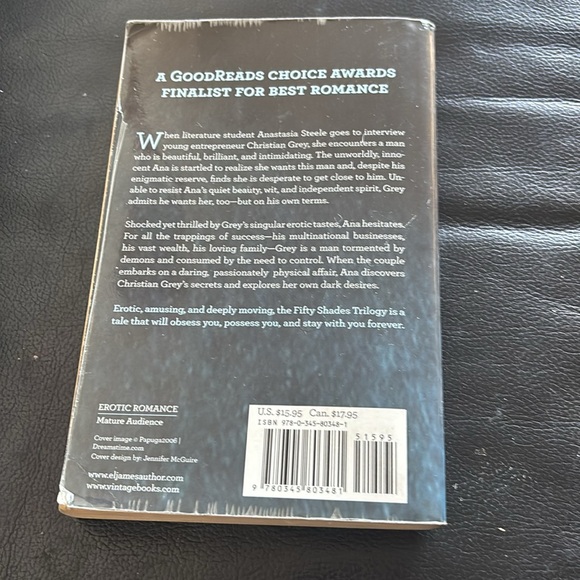 ROMANCE BOOK - Picture 2 of 4